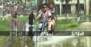 ড্রেনের পানি ও ভারী বর্ষণে তলিয়ে যায় ভিক্টোরিয়া কলেজ, ব্যাহত শিক্ষা কার্যক্রম